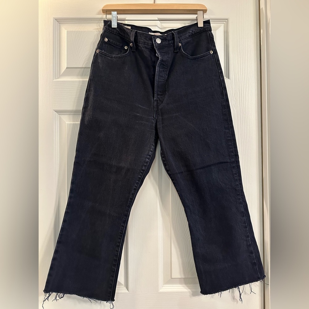 LEVI’S crop rib cage denim